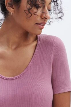 Itana Dream Rib Tee - Lilac -NovaWear Shop 0018 Short Sleeve Itana Lilac 4451 web 090d6f8d ca0f 42bd b917 dedd6191af0d