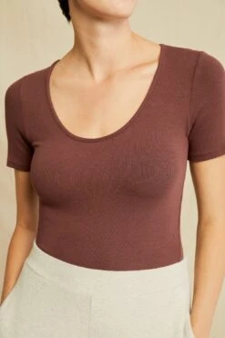 Itana Dream Rib Tee - Mocha -NovaWear Shop 0018 Short Sleeve Itana Mocha 4462 web caa59471 2259 4ae6 8642 d58a50bc3905