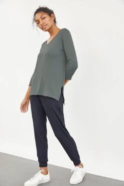 Front Page -NovaWear Shop 0069 Celine Moss 1077 web fb3cf5d3 3029 4920 b4af 3c6cc7c216bb