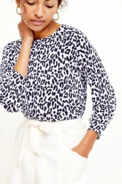 Issa Silken Modal Tee - Navy Sauvage -NovaWear Shop 0111 Issa Silken Modal Sauvage 0831 web 1ff03bf0 0f73 47f2 ad98 64057e6b0edb