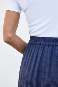 Poppy Skirt - Beryl Navy -NovaWear Shop 0147 Poppy Jaquard Beryl 1955 web c1bbfd4d 79b9 460e bdc1 8d73db7220ab