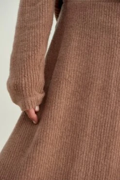 Blaze Cloud Rib Skirt -NovaWear Shop 0170 Blaze Knit Brown 2708 web