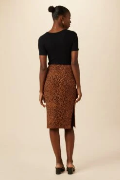 Vindy Reverie Knit Skirt - Almond Leopard Print -NovaWear Shop 0220 Vindy Almond Leopard 3
