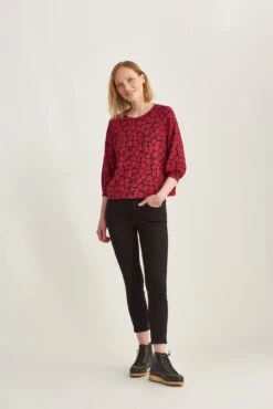 Issa Raglan Tee 25 Issa Raglan Tee -NovaWear Shop 0223 Issa Cotton Modal Luxembourg 1448 web 1b9f65aa 4258 472a 8a56 f97d69056422