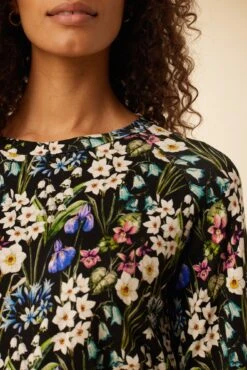 Issa Viscose Knit Tee - Summer Fields -NovaWear Shop 0223 Issa Summer Fields 4