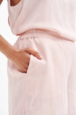 Palo Cottonseed Cupro Shorts - Rose -NovaWear Shop 0352 Palo Short Rose 1571 web abb42bf6 7b9d 4976 9dfe e12bb6c26365