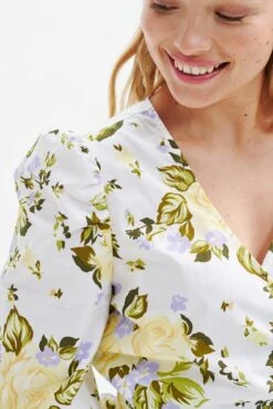 Linette Upcycled Cotton Blouse - Capri Floral -NovaWear Shop 0359 Linette Capri Floral 0641 web 2292223e b226 41fa bf4f 8afd4fb3fdc8