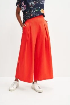 Deslin Pant - Zinnia - ReAmour 33 Deslin Pant - Zinnia - ReAmour -NovaWear Shop 0369 Deslin Zinnia 1693 web 0d37744a 1184 44b4 b99b a16b596b4529