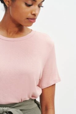 Berkeley Dream Rib Tee - Rose 7 Berkeley Dream Rib Tee - Rose -NovaWear Shop 0372 SS Berkeley Dream Rib Rose 0740 Web 1498a860 f5df 453d bd24 7357eacc7c21