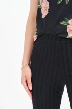 Gwen Ribbed Pants - ReAmour -NovaWear Shop 0389 Gwen Black 1617 web 125b9d2c 302f 44ce 88fa 029549e4f89f
