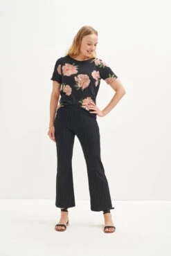 Gwen Ribbed Pants - ReAmour -NovaWear Shop 0389 Gwen Black 1640 web 3a27ff18 1357 4fe1 8890 78d1fbe206c8