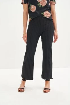 Gwen Ribbed Pants - ReAmour -NovaWear Shop 0389 Gwen Black 1681 web d5483ec3 0e41 441b 8059 e4bc21e04d2b