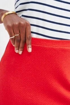 Melia Scallop Knit Skirt - Carmine -NovaWear Shop 0405 Melia Carmine 1406 web b9941393 b458 4cfb ba46 9f209bc54728