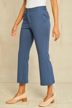 Beatrice Cropped Flare Pant -NovaWear Shop 0429 Beatrice Crop Flare Azure 3706 web