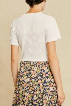 Jeanette Short Sleeve Tee - White -NovaWear Shop 0453 Jeanette Hibiscus 1714 web 8434745b bc97 448d 8431 3c7b597fb529