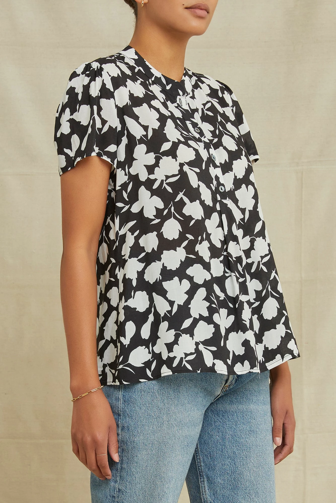 Elodie Ecovero Blouse - Vista Floral 2 Elodie Ecovero Blouse - Vista Floral - Image 2