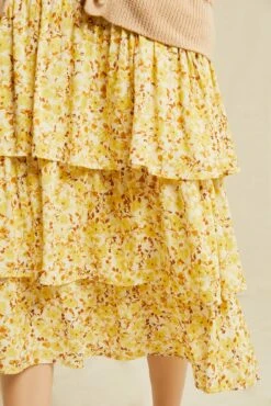 Christy Ecovero Skirt - Dandelion Floral -NovaWear Shop 0546 Christy Dandelion Floral 1001 web 7c5e724d 0788 4f38 aa35 336bcec27952