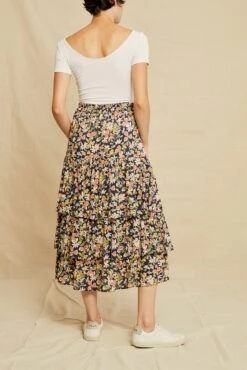 Christy Skirt - Mojave Bloom -NovaWear Shop 0546 Christy Mojave Bloom 1842 web 3eeff0a6 d280 4e96 b1fa 80d0c838c3f9