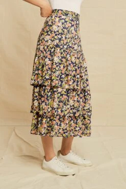 Christy Skirt - Mojave Bloom -NovaWear Shop 0546 Christy Mojave Bloom 1855 web fa8a835c 588e 4ab6 aa56 a9fcd38c5866