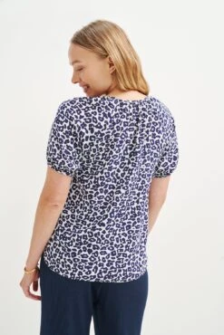 Lotta Washable Silk Blouse - Navy Sauvage -NovaWear Shop 0563 Lotta Silk Sauvage Print 1252 web 24860948 b4ef 4ead b983 b153a6674a28