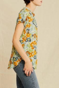 Renata Ecovero Blouse - Veranda Floral -NovaWear Shop 0607 Renata Ecovera Veranda Floral 2584 web 2d333101 826a 4010 af52 c88eabc993f7