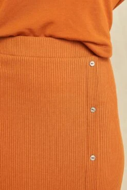 Gadot Paris Rib Skirt - Umber -NovaWear Shop 0612 Gadot Umber 0868 web 1ec87826 aba1 4008 8485 fa2a5992a552