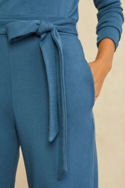 Eugenia Tie Waist Luxe Fleece Pants - Azure 7 Eugenia Tie Waist Luxe Fleece Pants - Azure -NovaWear Shop 0707 Tie Waist Eugenia Azure 1283 web f3f5b13c 08a5 496c b80e 50cde7d51d20