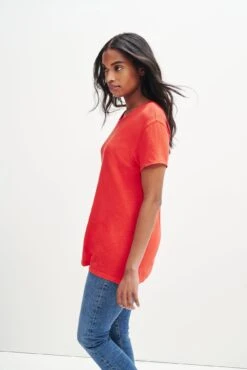 Leif Reverie Slub Tee - Carmine -NovaWear Shop 1335 Leif Carmine 0612 web 3c071062 b7d9 4563 b972 188c63b1ca9a