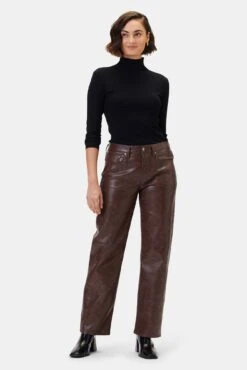 AGOLDE Sloane Jean - Cola 8 AGOLDE Sloane Jean - Cola -NovaWear Shop 3RDPA6101 Sloan Cola 4 3d778f36 92b7 4202 86af d4af8f26b427