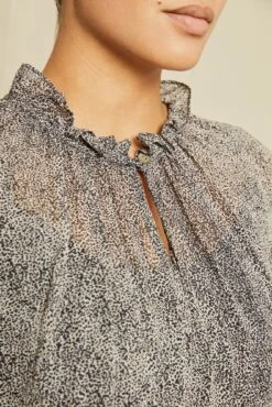 Maisie Nouveau Silk Blouse - Snow Leopard -NovaWear Shop 6065 Maisie Snow Leopard 00438 web d3e545f8 e732 48a7 bc37 fd2a7f817f0b