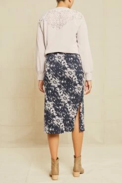 Vindy Sweater Knit Skirt -NovaWear Shop 7606 Vindy Sweater Lola Floral 11079 web b03df755 6703 4e29 9aca a95643f3f133