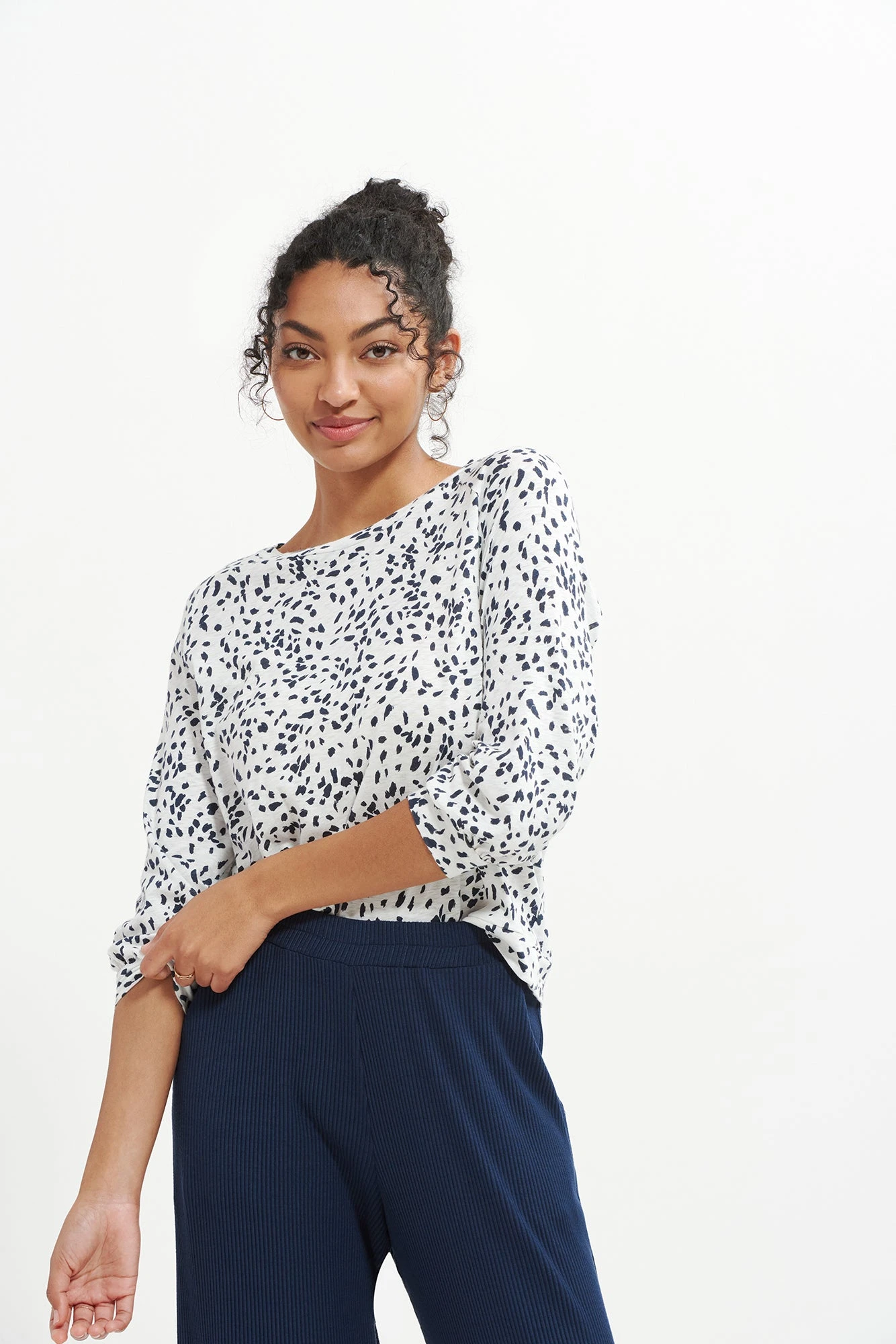 Issa Raglan Tee 1 Issa Raglan Tee