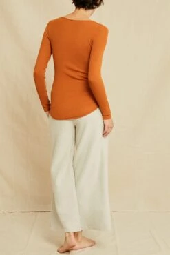 Itana Long Sleeve Dream Rib Tee - Umber -NovaWear Shop 9456 Itana Umber 0179 web e1397d54 1d27 444c 8855 97fd568f62db