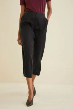 Parnel Silk Pants -NovaWear Shop 9622 Parnel Black 2577 web 065e6b2e e474 4ca1 ae10 795016f98bc4