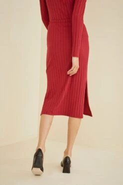 Essie Skirt -NovaWear Shop 9627 Essie Rouge Red 1409 web