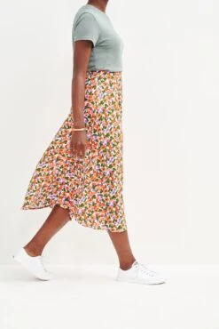 Blaze Washable Silk Skirt - Seaside Floral -NovaWear Shop 9838 Blaze Washable Silk Seaside Floral 2193 web a5ffe77d 7973 40fa 8824 871f36464d63