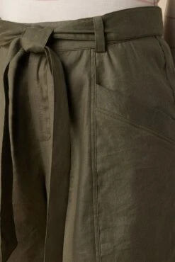 Milo Femme Fête Short - Calla Green 9 Milo Femme Fête Short - Calla Green -NovaWear Shop TBD Milo Short Calla Green 5