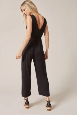 Gardenia Jumpsuit -NovaWear Shop gardenia black 0079 web